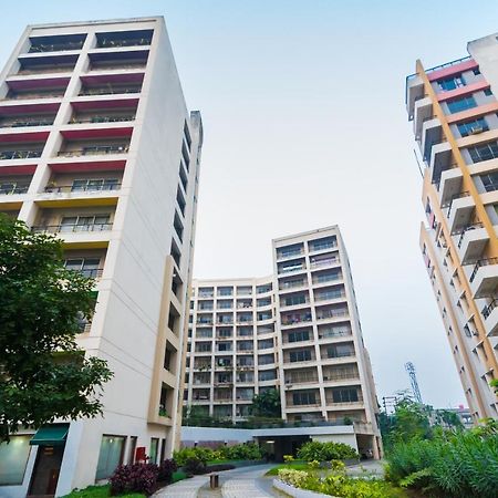 Capital O 10212 Hotel West Willows Xanadu Колката Екстер'єр фото