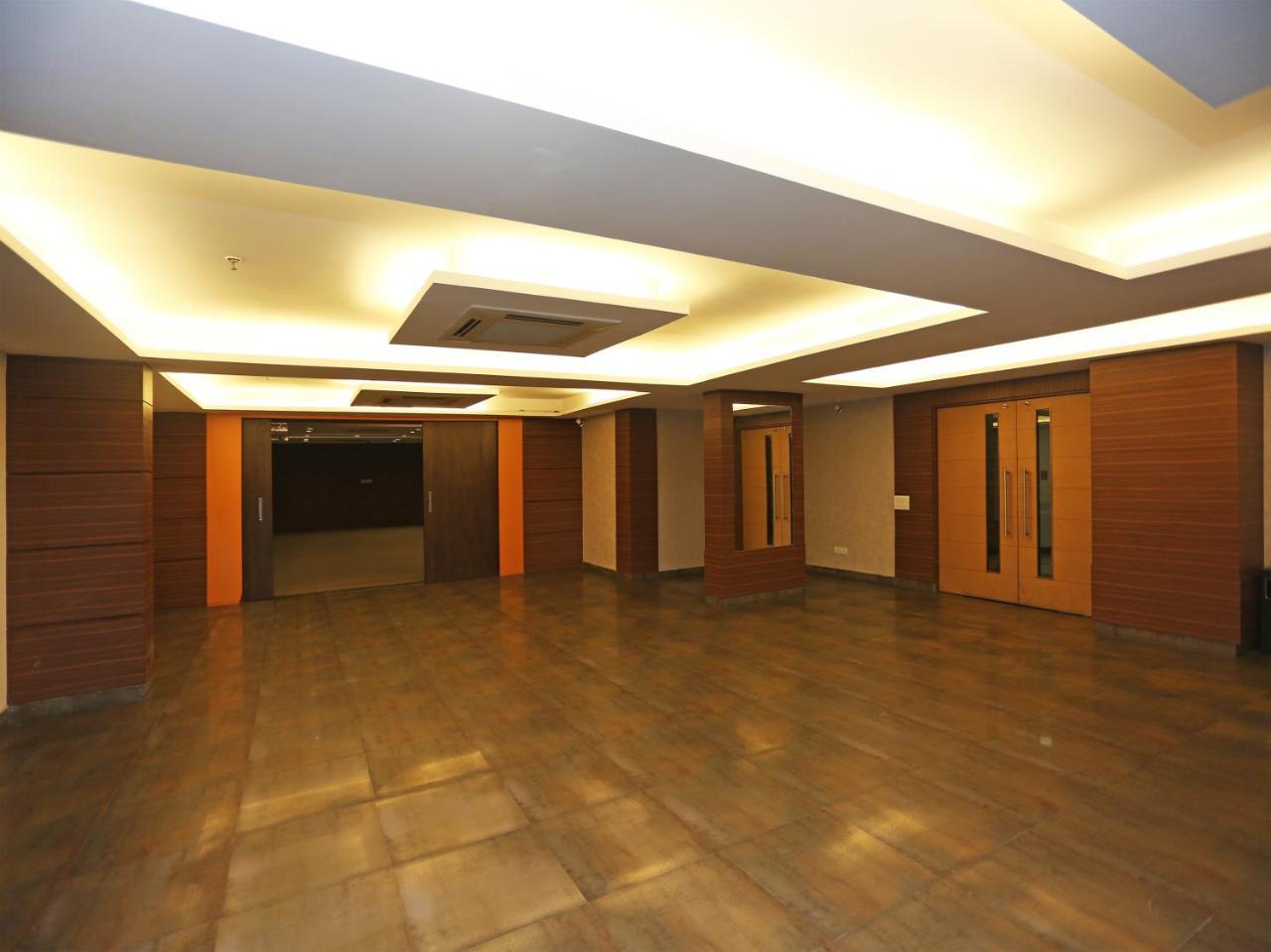 Capital O 10212 Hotel West Willows Xanadu Колката Екстер'єр фото