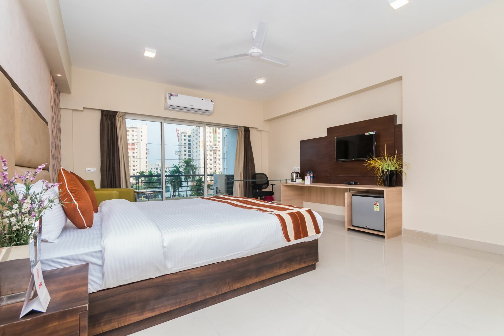 Capital O 10212 Hotel West Willows Xanadu Колката Екстер'єр фото