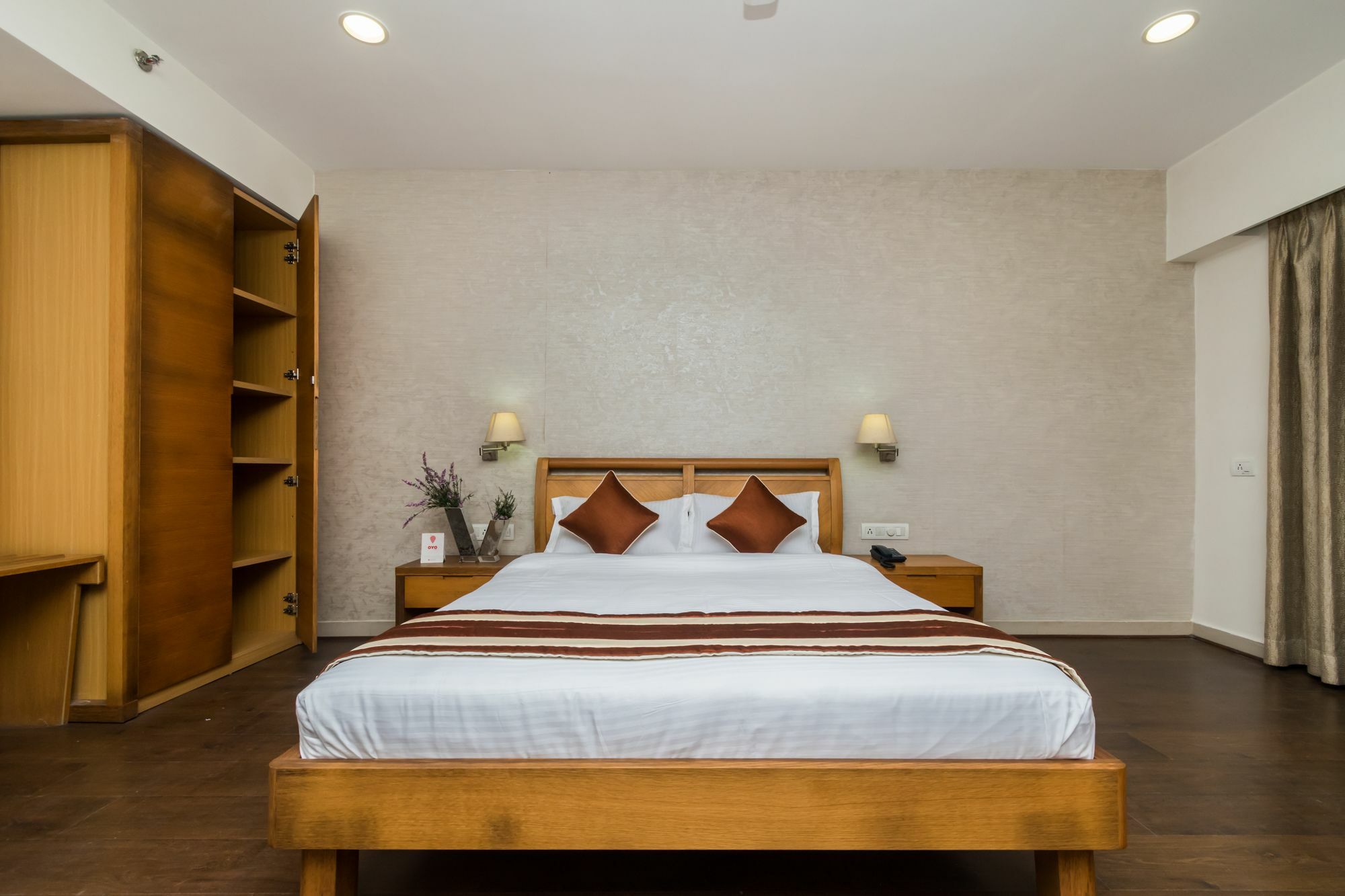 Capital O 10212 Hotel West Willows Xanadu Колката Екстер'єр фото